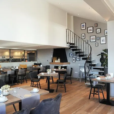 Am Berghang ホテル