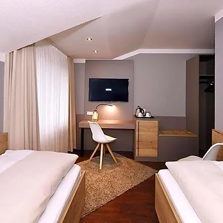 Ξενοδοχείο Am Berghang 3*