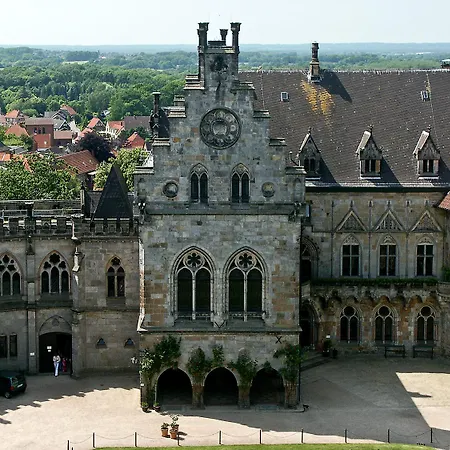 Am Berghang 3*