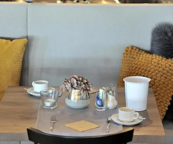 Am Berghang Hotel 3*