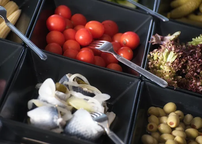 Am Berghang Отель 3*