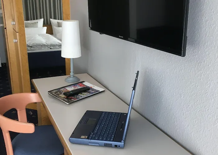 Отель Am Berghang Бад-Бентхайм