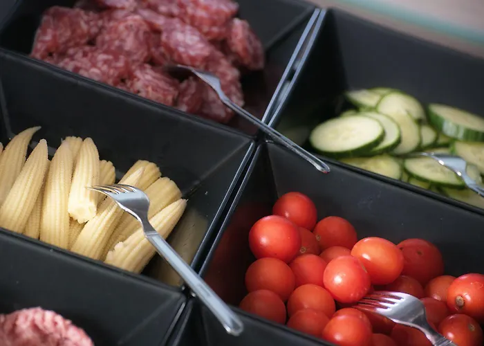 Am Berghang Отель 3*